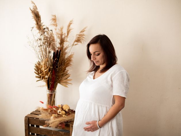 photo Lauriane Pujo -  Studio grossesse 3è trimestre MBE1